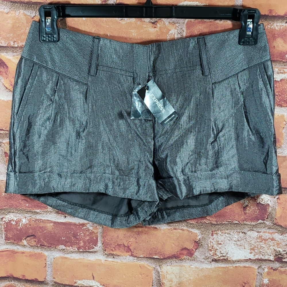 EXPRESS WOMEN'S SHORTS SIZE 2